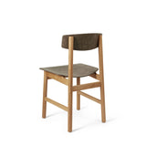Conscious Chair 3162 | Oiled Oak and Coffee Waste Dark | by Børge Mogensen & Esben Klint