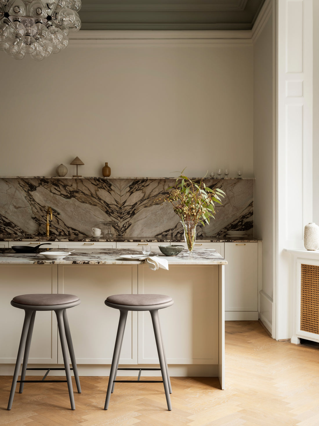 High / Low Stool Collection