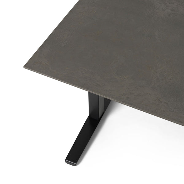 Mater Desktop | Coffee Waste Soft Black | 140 x 70 cm