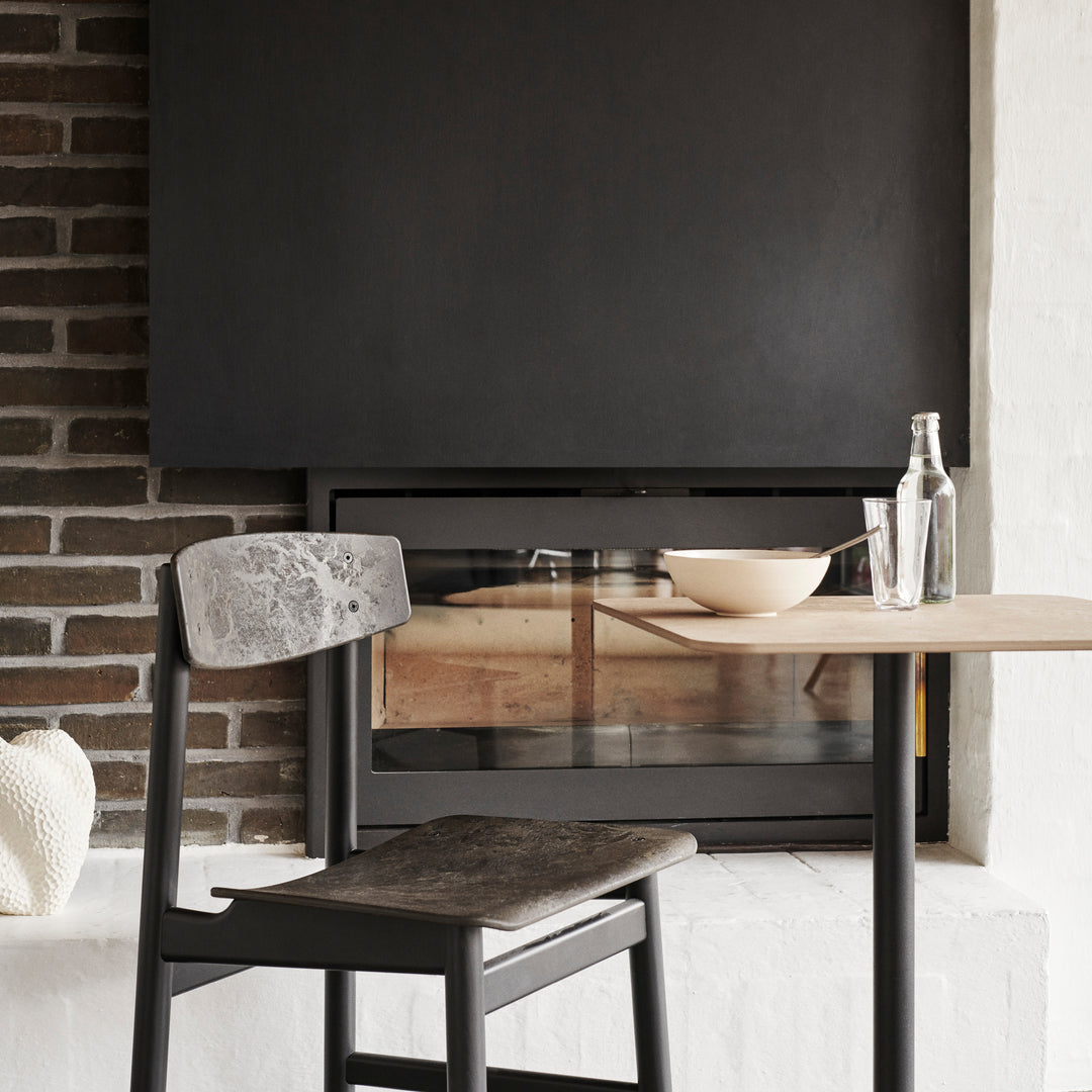 Conscious Chair 3162 | Green Stained Oak and Coffee Waste Green | by Børge Mogensen & Esben Klint