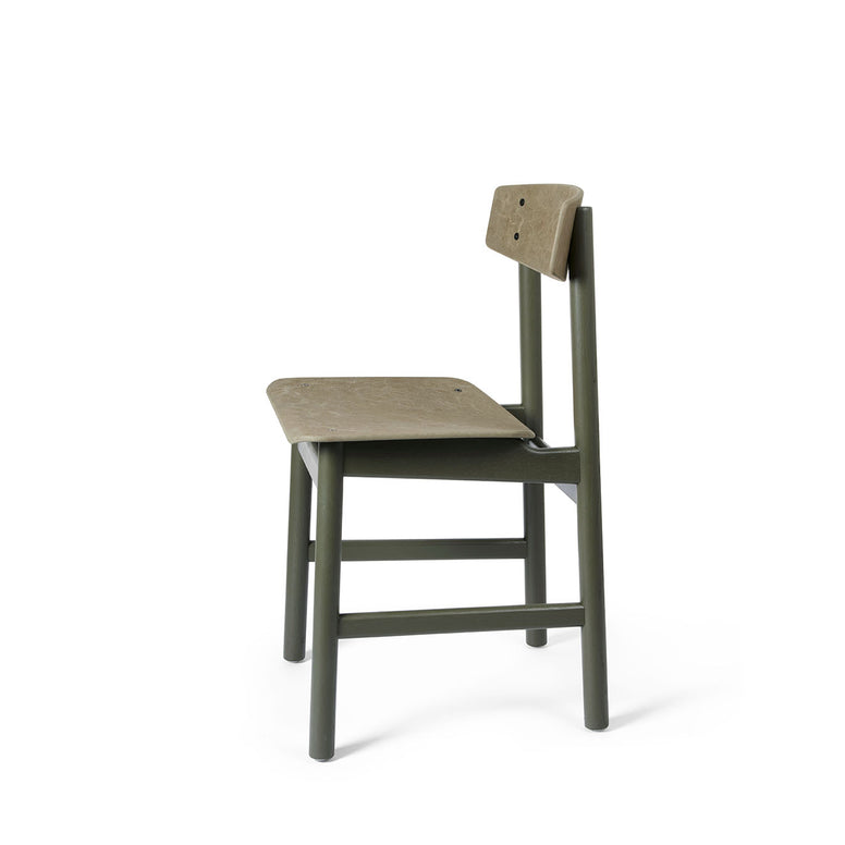 Conscious Chair 3162 | Green Stained Oak and Coffee Waste Green | by Børge Mogensen & Esben Klint